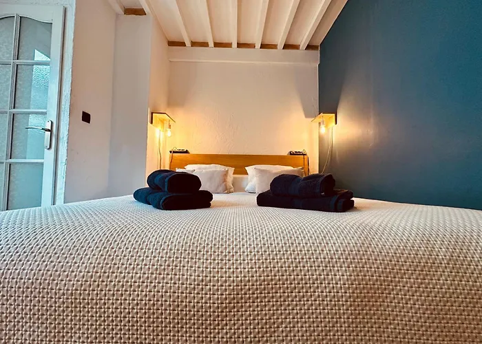 Appartement De Charme Avec Balcon - Villa Les Iris