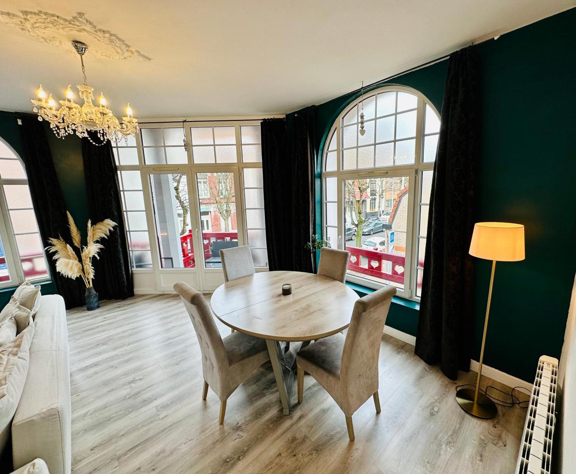 De Charme Avec Balcon - Les Iris Apartment